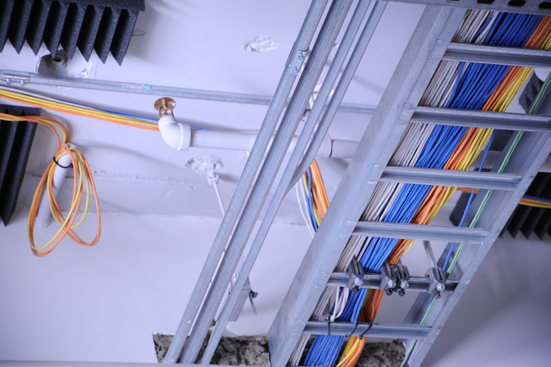 Elektriker i Stenhagen – El- och Datainstallatören utför elinstallationer och eljour i Stenhagen